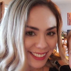 Meet your Posher, Regina